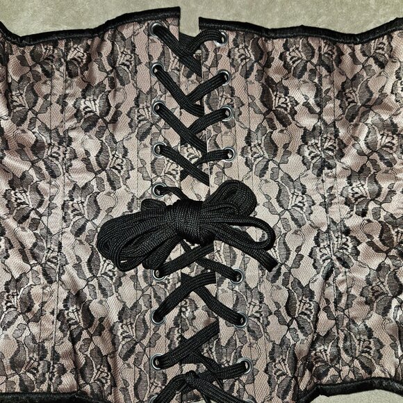 NWT XL Elegant Handmade Lace Over Steel Boned Corset 30" - Picture 4 of 15